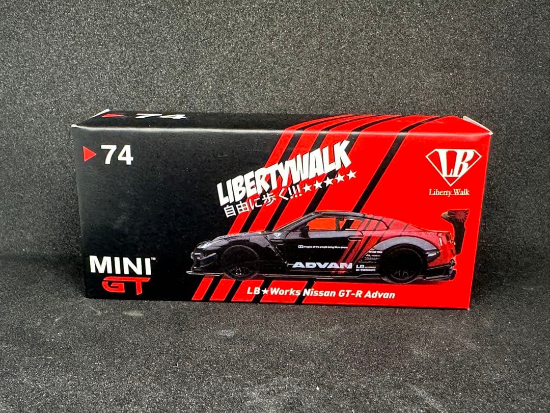MINI GT ▶︎74 LB Works Nissan GT-R ADVAN