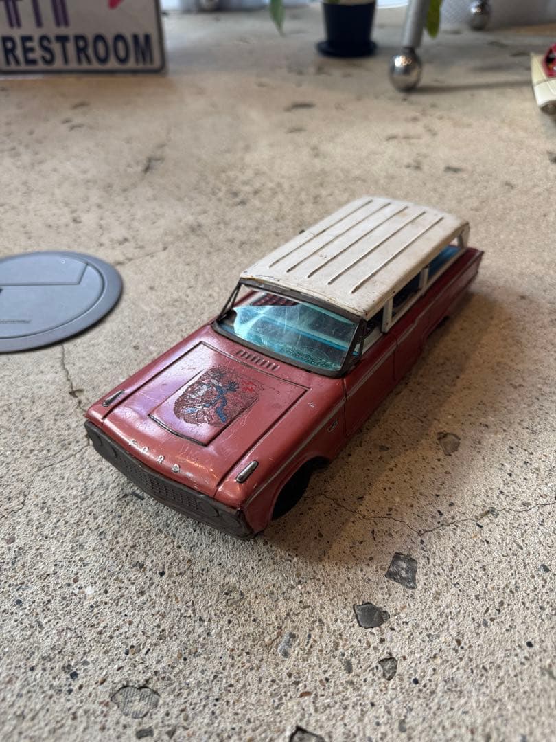 t*t様 FORD カントリースクワイヤ ブリキ 当時物 クラシックカー t*t様 FORD カントリースクワイヤ ブリキ 当時物 クラシックカー ☆新